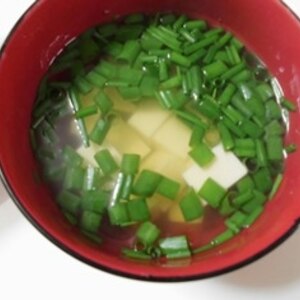 豆腐と青ネギのすまし汁